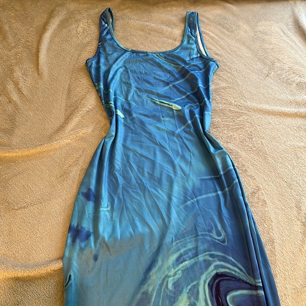 Water Print Backless Maxi Dress